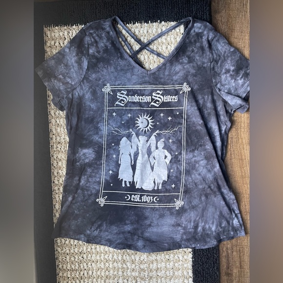 Disney Her Universe Hocus Pocus tee - Picture 2 of 6